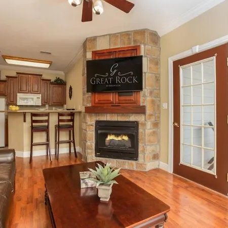 Branson'S Great Rock Retreat Apartment Exterior photo